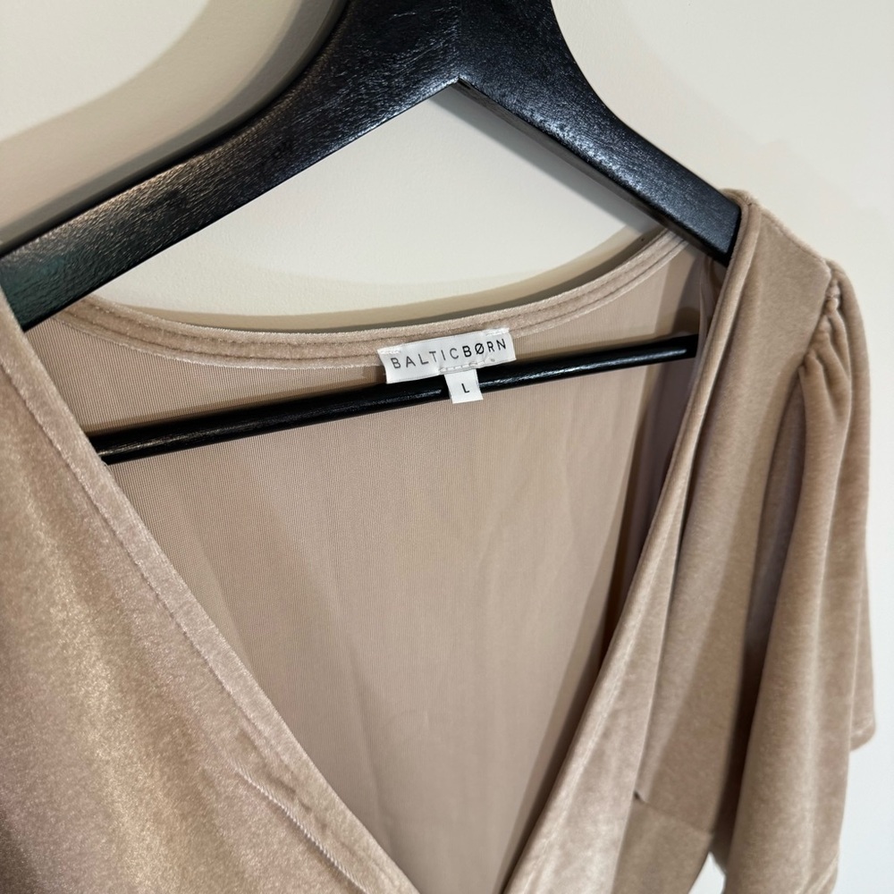 Baltic Born Katelyn Velvet Maxi Wrap Dress in Taupe, Size Large. - Picture 3 of 6